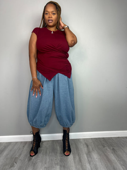CRISS CROSS SASSI SAUCE TOP BURGANDY