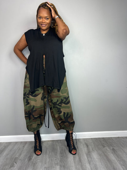 CRISS CROSS SASSI SAUCE TOP BLACK