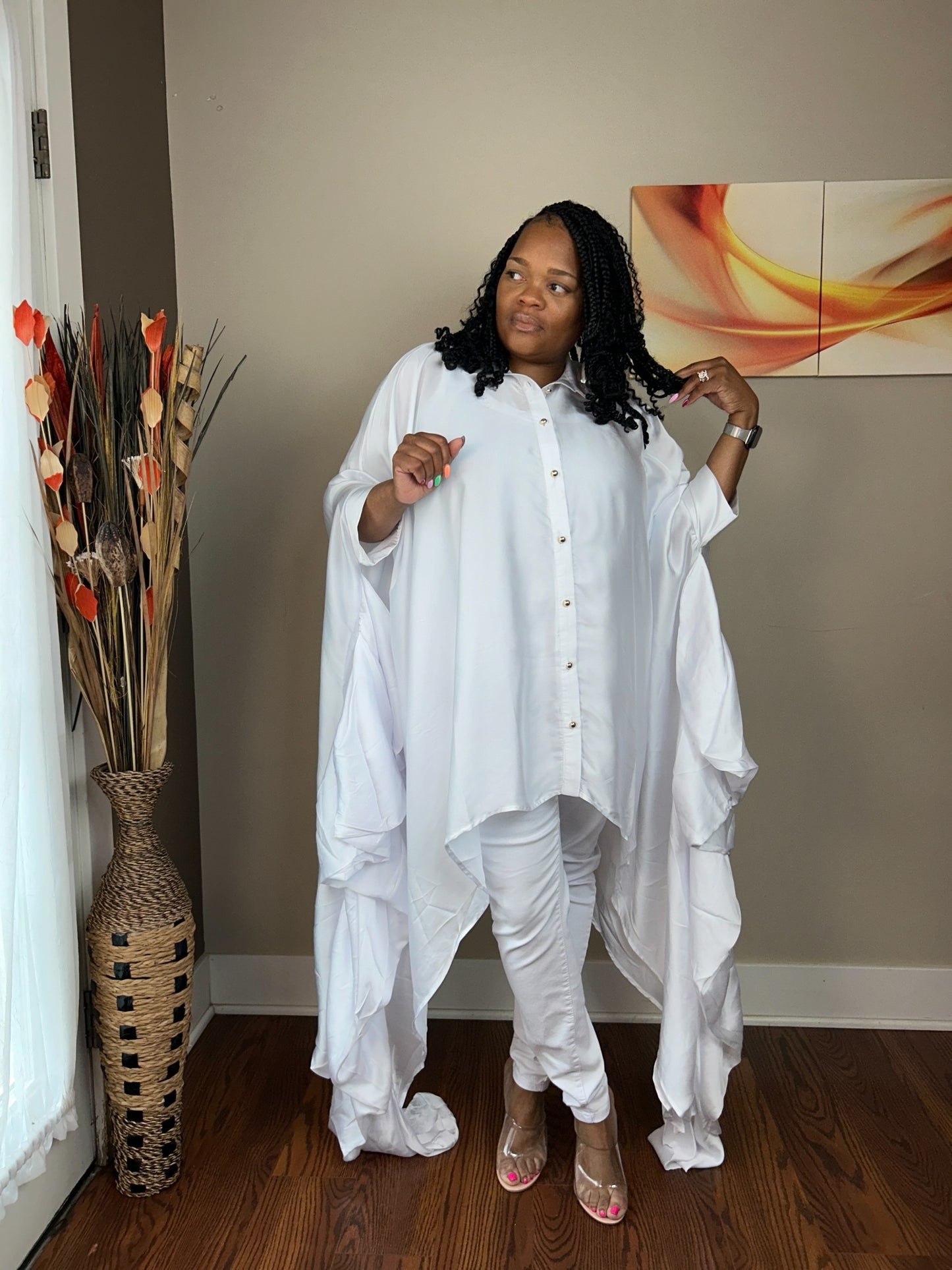 SPREAD YOUR WINGS QUEEN BLOUSE WHITE